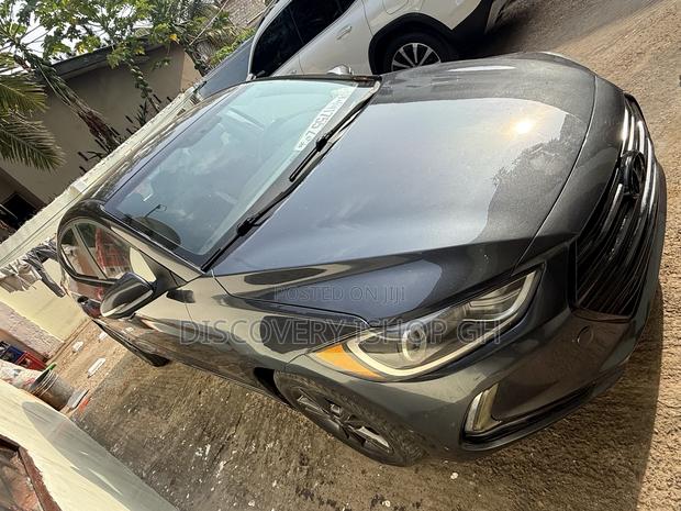 Hyundai Elantra SE 2018 Gray photo 5