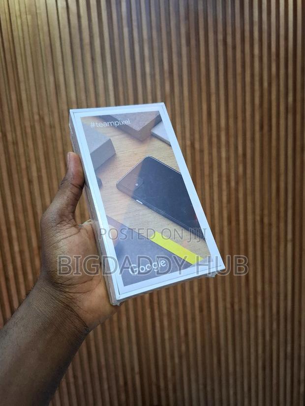 New Google Pixel 4 XL 64 GB Black photo 2