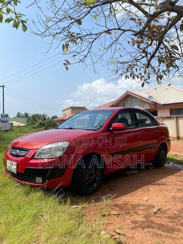 Kia Rio 2010 Red photo 6