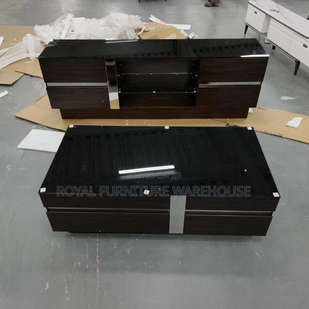 Foreign Modern Tv Stand and It Center Table Set · Photo 4