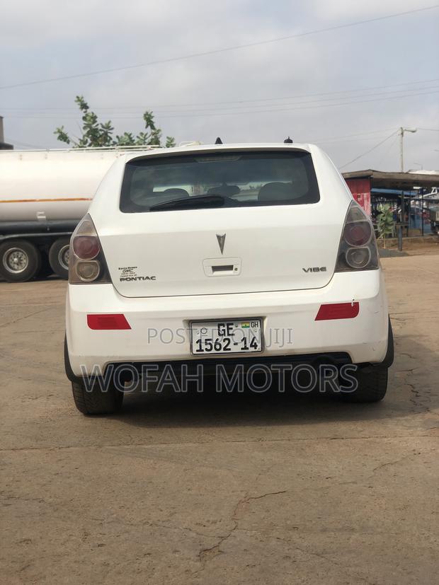 Pontiac Vibe 2010 White