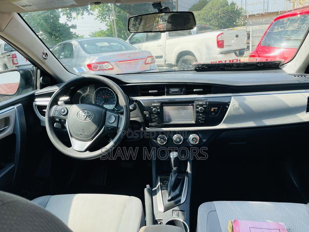 Toyota Corolla L 4dr Sedan (1.8L 4cyl 4A) 2015 Black