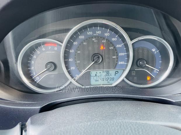 Toyota Corolla L 4dr Sedan (1.8L 4cyl 4A) 2015 Black