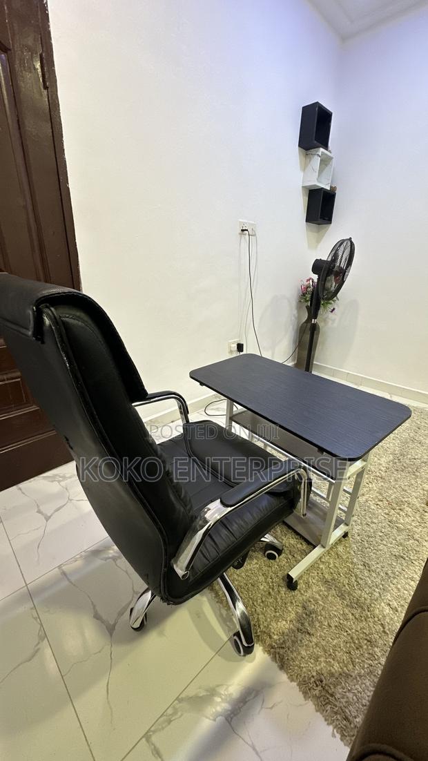 Office Chair and Study Table photo 2