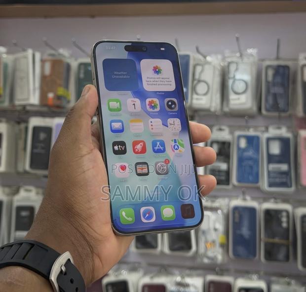 Apple iPhone 15 Pro Max 256 GB Silver photo 2