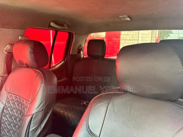 Nissan Navara 2.5 dCi 2009 Black photo 3