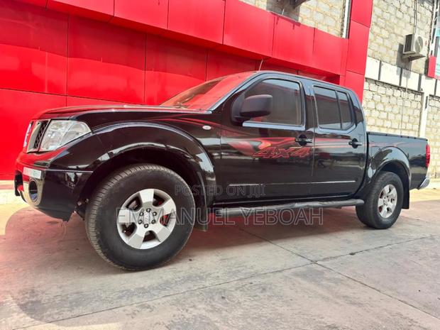 Nissan Navara 2.5 dCi 2009 Black photo 4