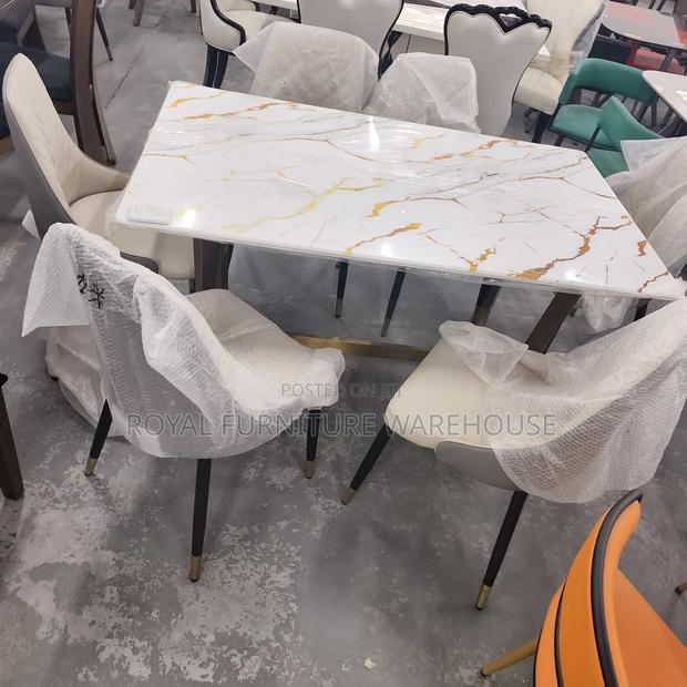 Lucien Gold 6 Seater Dining Table ( Cz-T113-F15(1+6).
