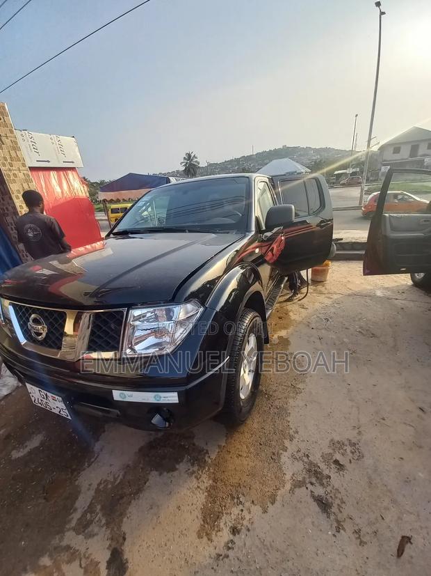 Nissan Navara 2.5 dCi 2009 Black photo 5