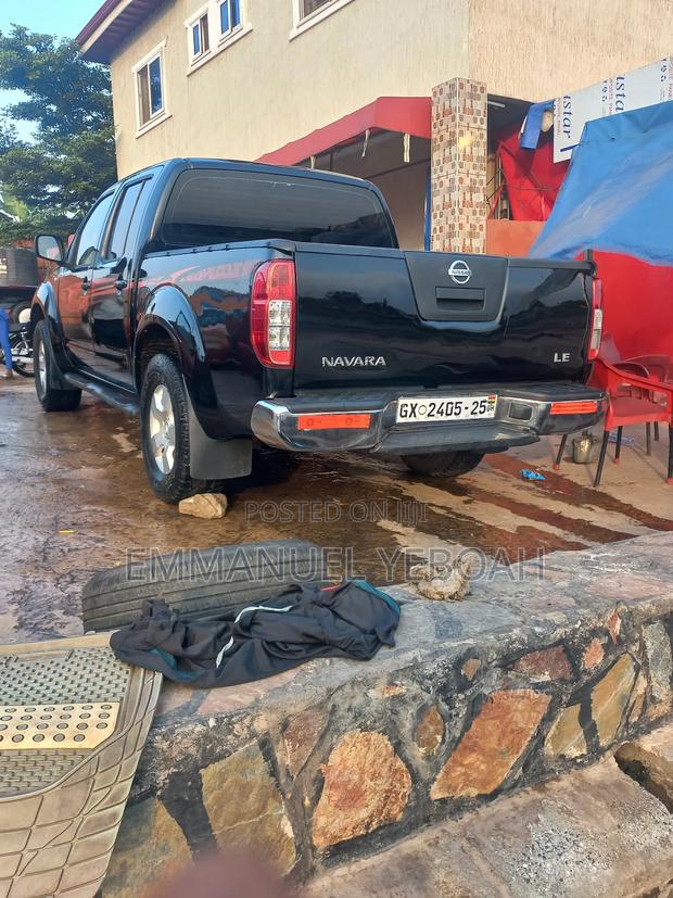 Nissan Navara 2.5 dCi 2009 Black photo 6