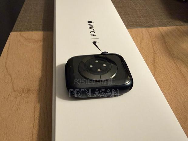 Apple Watch Series 8