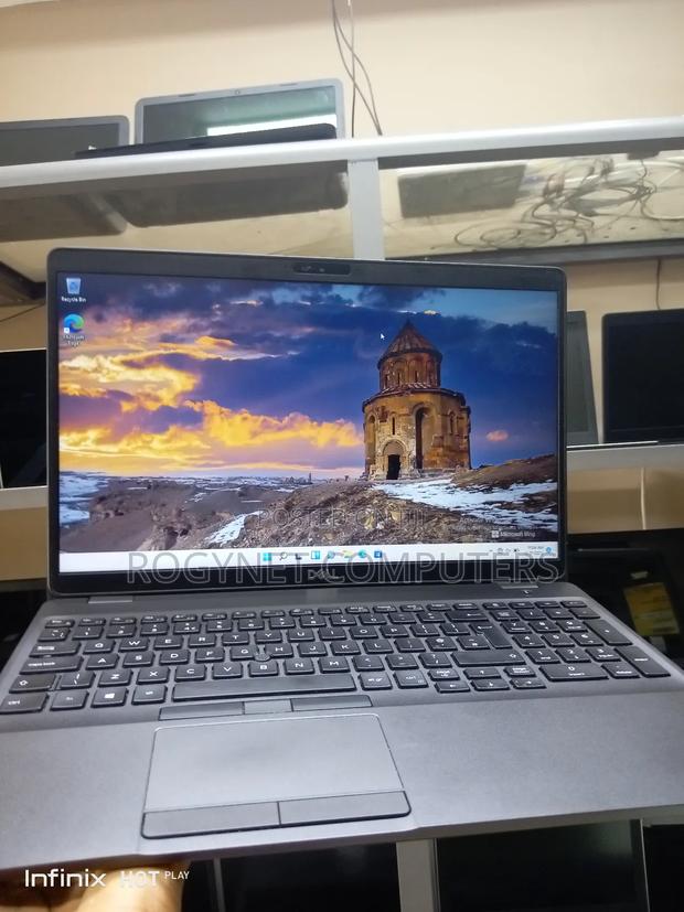 Laptop Dell Precision 3541 16GB Intel Core i5 SSD 256GB