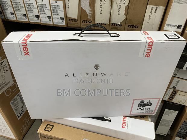 New Laptop Alienware M17x R2 16GB Intel Core I7 SSD 1T photo 2
