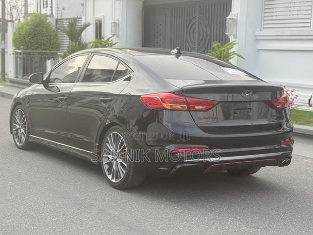 Hyundai Elantra Limited 2018 Black