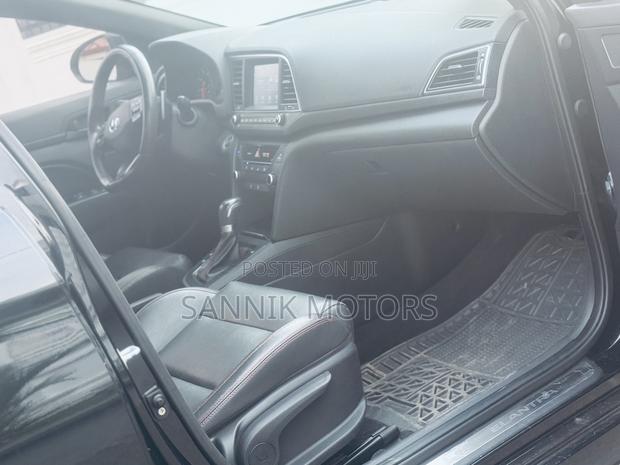 Hyundai Elantra Limited 2018 Black