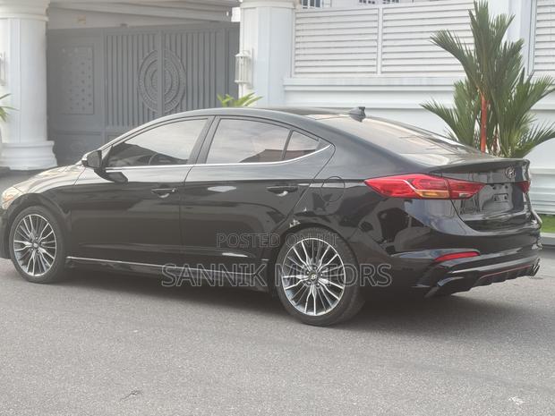 Hyundai Elantra Limited 2018 Black