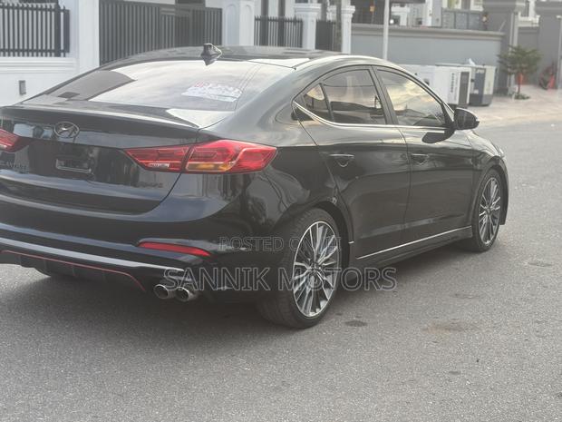 Hyundai Elantra Limited 2018 Black
