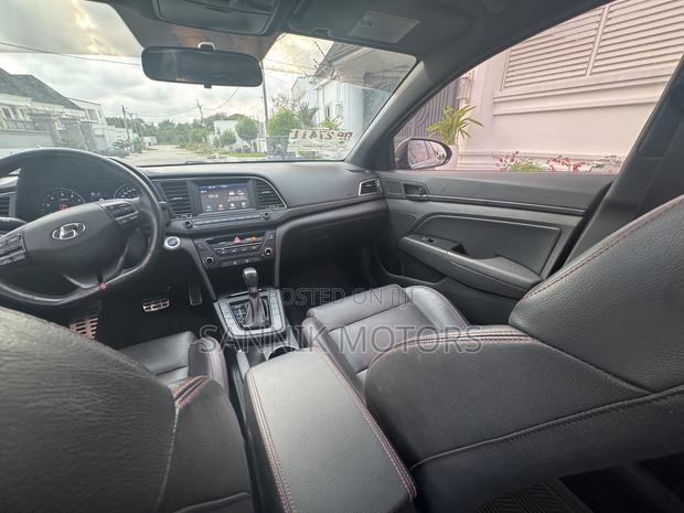 Hyundai Elantra Limited 2018 Black