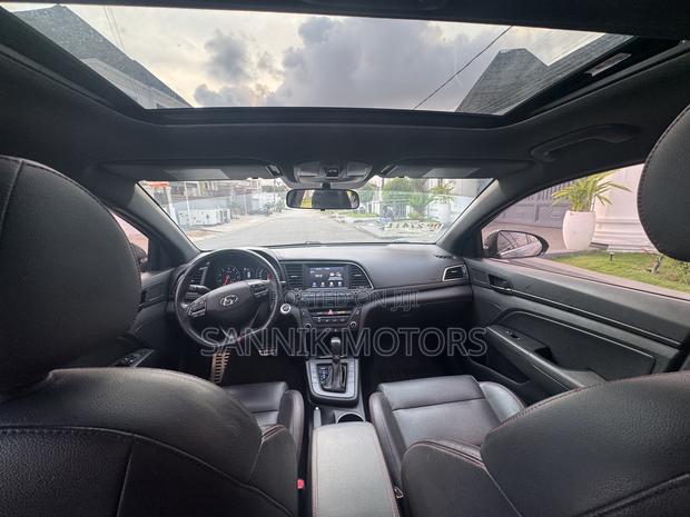 Hyundai Elantra Limited 2018 Black