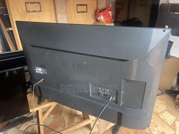 Lg Smart 4k Led Tv (43)