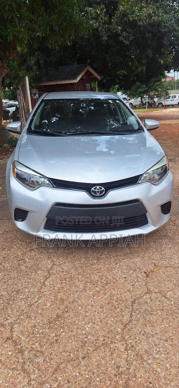 Toyota Corolla L 4dr Sedan (1.8L 4cyl 6M) 2015 Silver