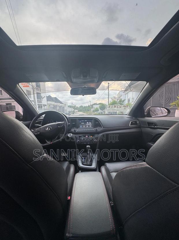 Hyundai Elantra Limited 2018 Black