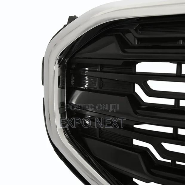 Gmc Terrain 2018-2021 Front Grille Black With Chrome Trim photo 4
