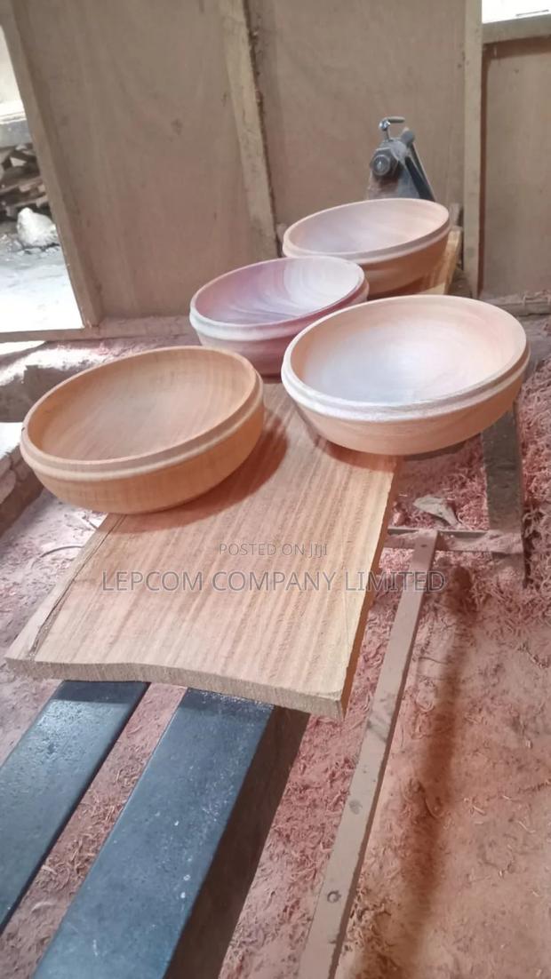 Wooden Plates and Bowls · Photo 3
