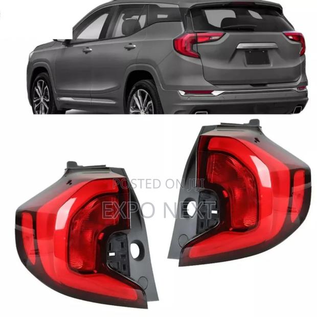 2018-2021 Gmc Terrain Sl/Sle/Slt Outer Led Halogen Tail Light Pair photo 2