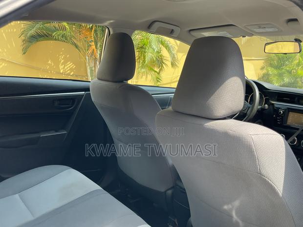 Toyota Corolla 2016 Silver