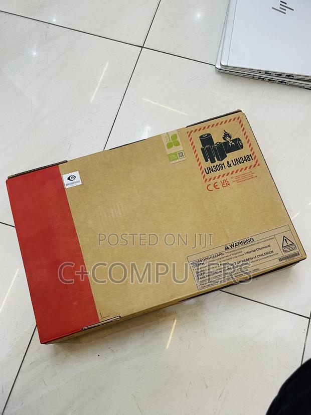 New Laptop Lenovo ThinkPad X1 Carbon 32GB Intel Core I7 SSD 1T photo 4
