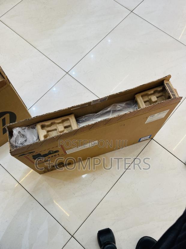 New Laptop HP EliteBook 640 G11 16GB Intel Core Ultra 5 SSD 512GB photo 2