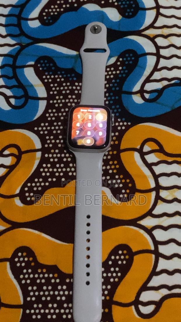 Apple Watch Series Se 2nd Generation 44mm photo 6