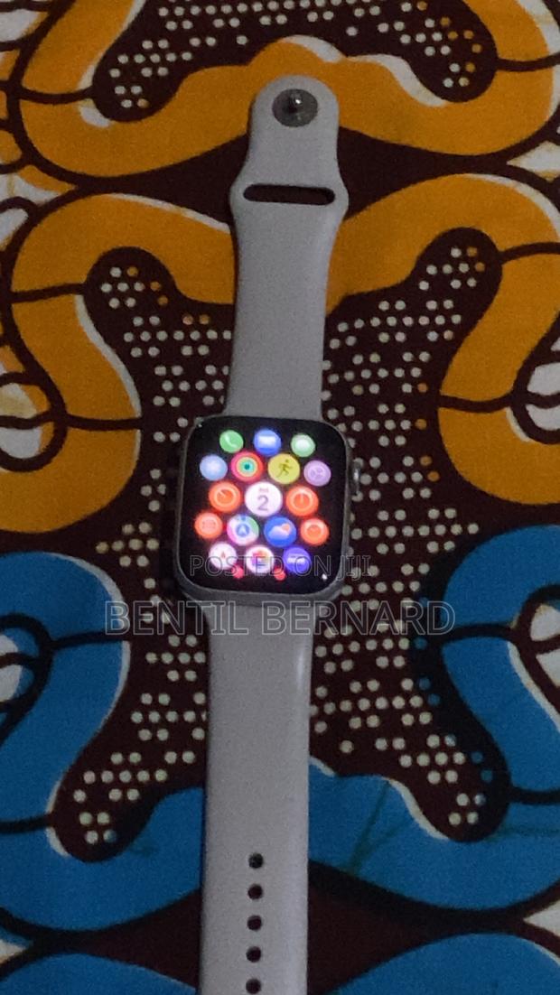 Apple Watch Series Se 2nd Generation 44mm photo 5
