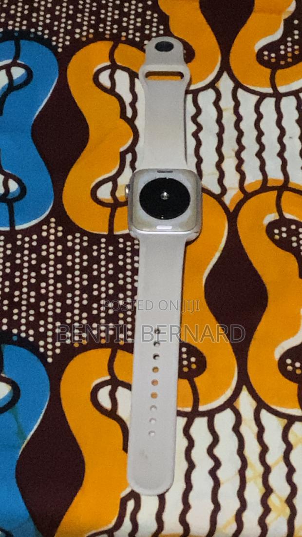Apple Watch Series Se 2nd Generation 44mm photo 4