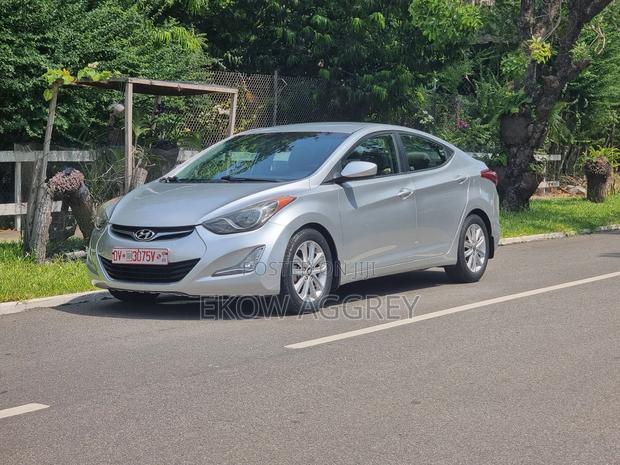 Hyundai Elantra SE 4dr Sedan (1.8L 4cyl 6A) 2014 Silver