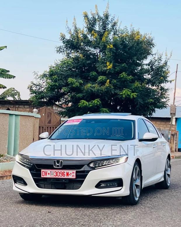 Honda Accord Touring 2018 White