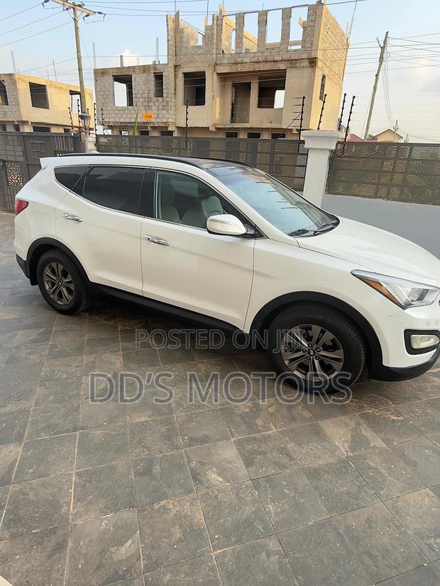Hyundai Santa Fe 2015 White