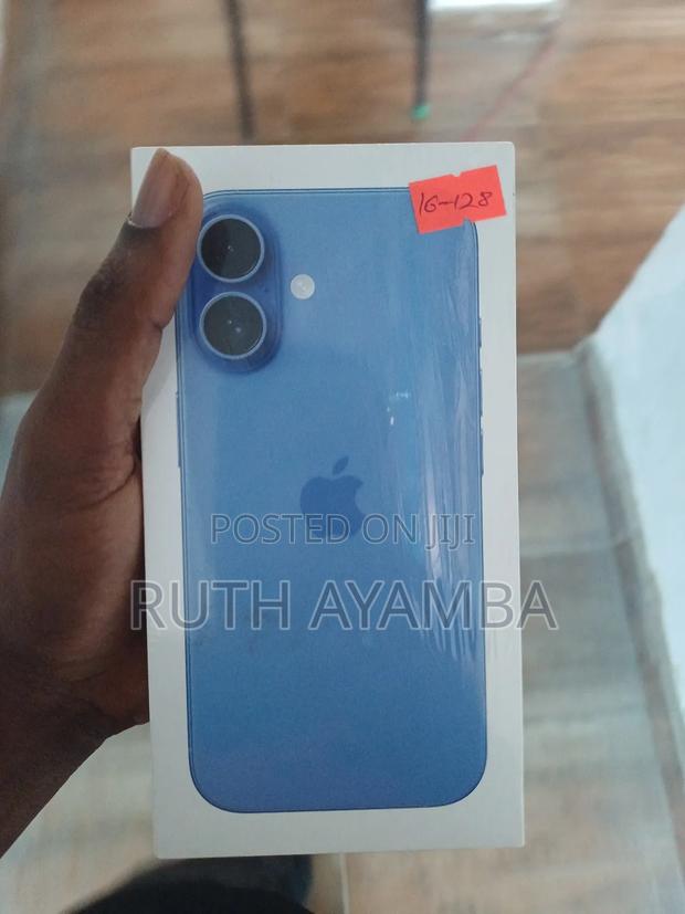New Apple iPhone 16 128 GB Blue photo 2