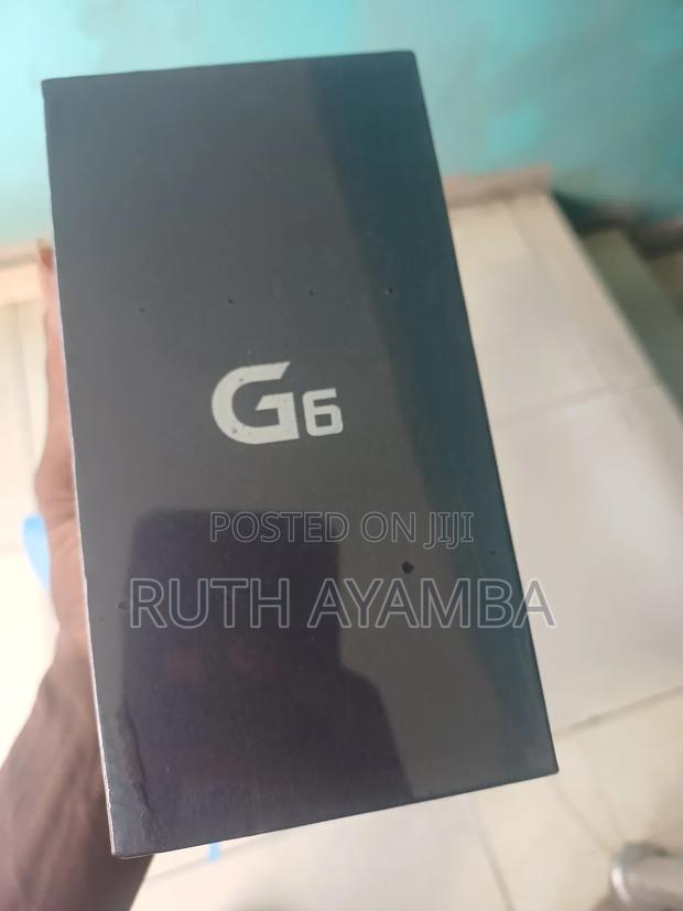 New LG G6 32 GB Black photo 2