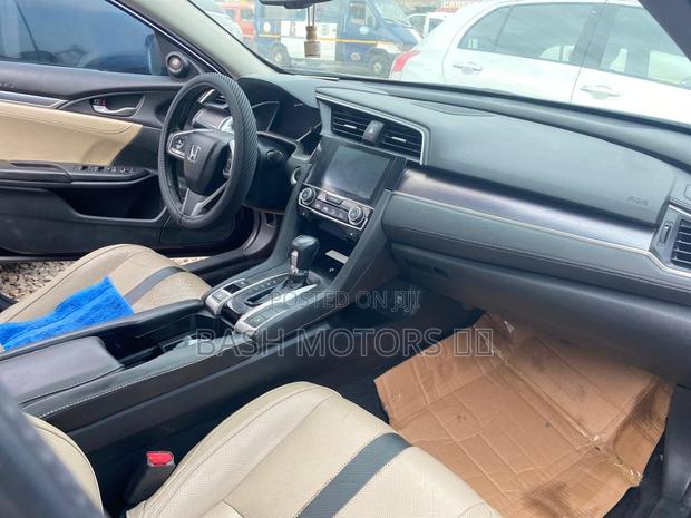 Honda Civic Touring 4dr Sedan (1.5L 4cyl) 2017 Black