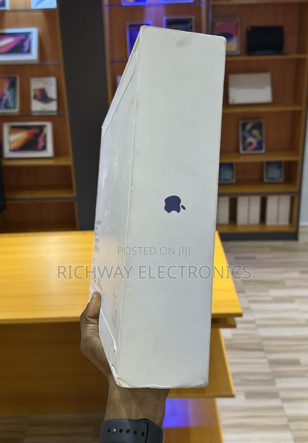 New Laptop Apple MacBook Air 2025 M4 15-Inch 16GB Apple M4 SSD 256GB photo 3