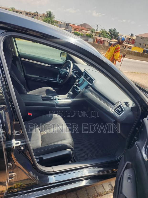 Honda Civic EX 2021 Black photo 4