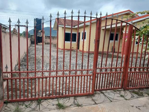 3bdrm House in Kutunse Satellite, Amasaman for sale photo 10