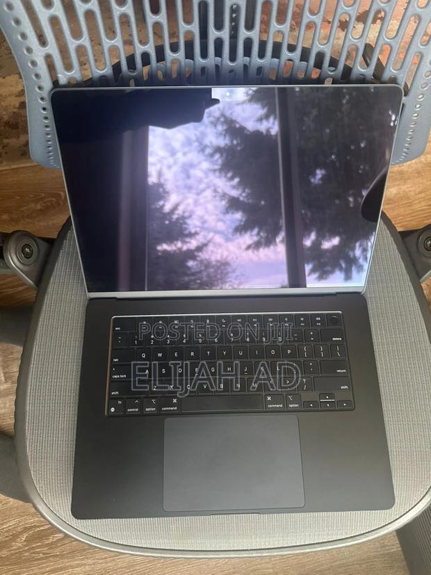 Laptop Apple MacBook Air 8GB Apple M2 SSD 512GB photo 3