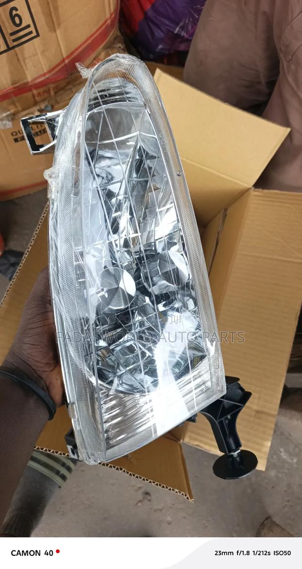 Geo Prizm/Kwame Headlights Pair photo 4
