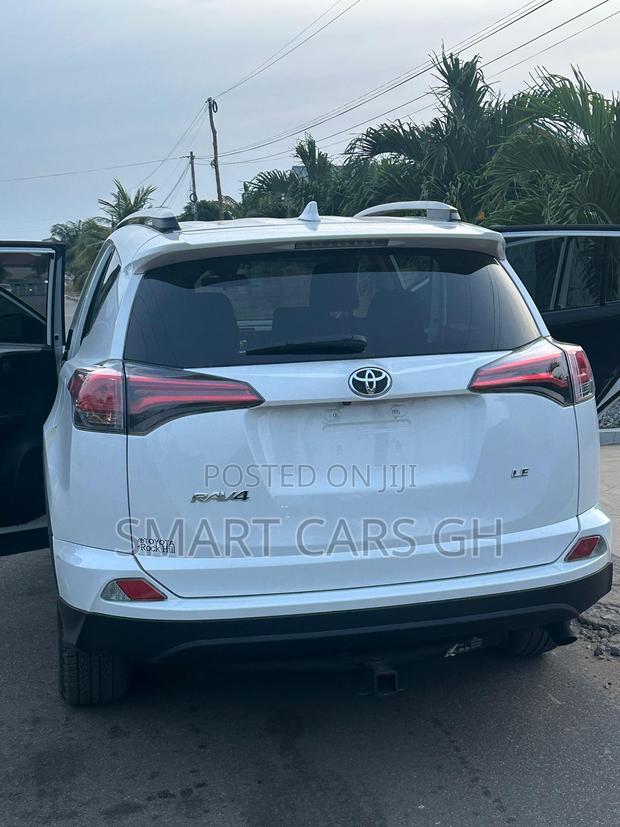 Toyota RAV4 2019 White