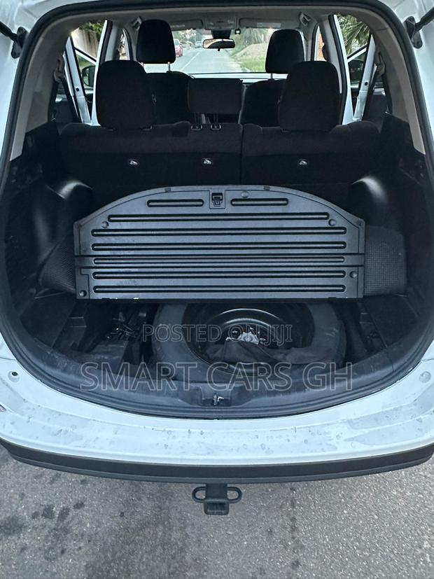 Toyota RAV4 2019 White