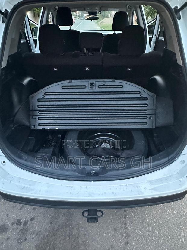 Toyota RAV4 2019 White