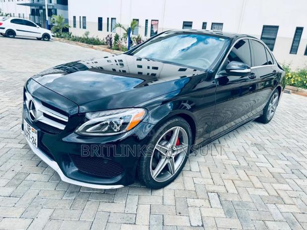 Mercedes-Benz C300 Available for Rentals Book Now! photo 3